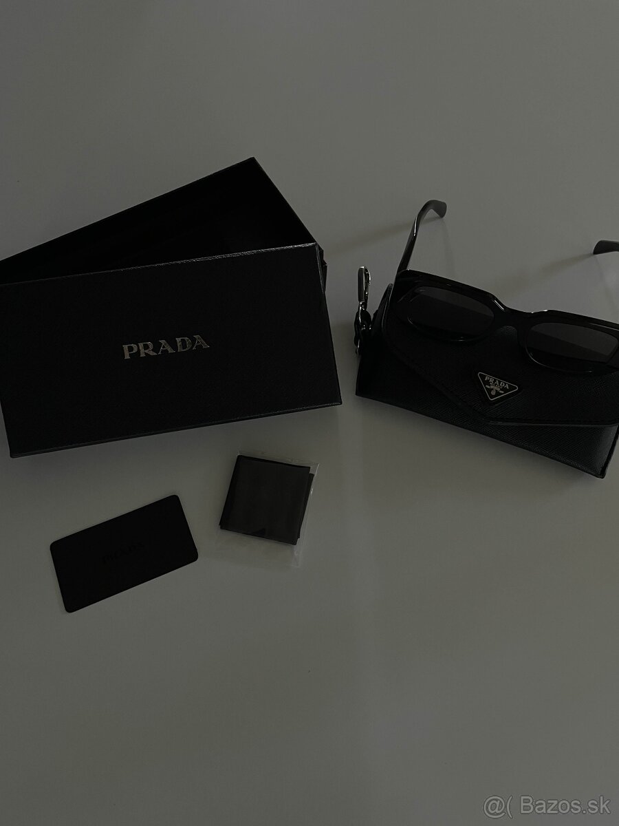 PRADA OKULIARE