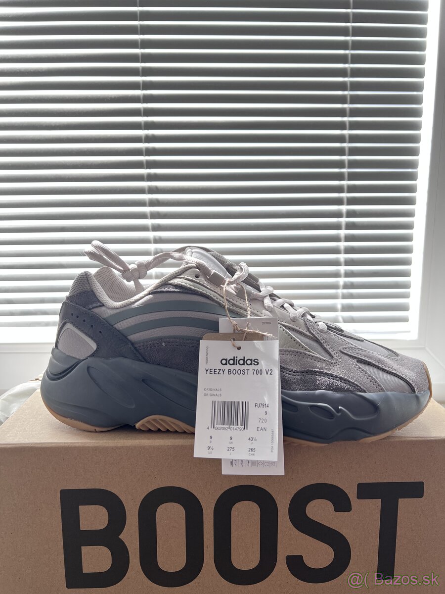 adidas yeezy boost 700 V2 tephra (veľkosť 43 1/3)