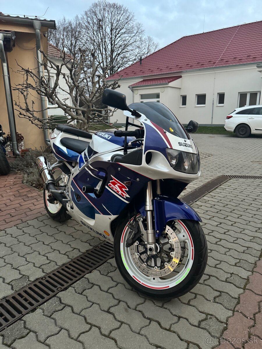 Suzuki GSXR 750 SRAD