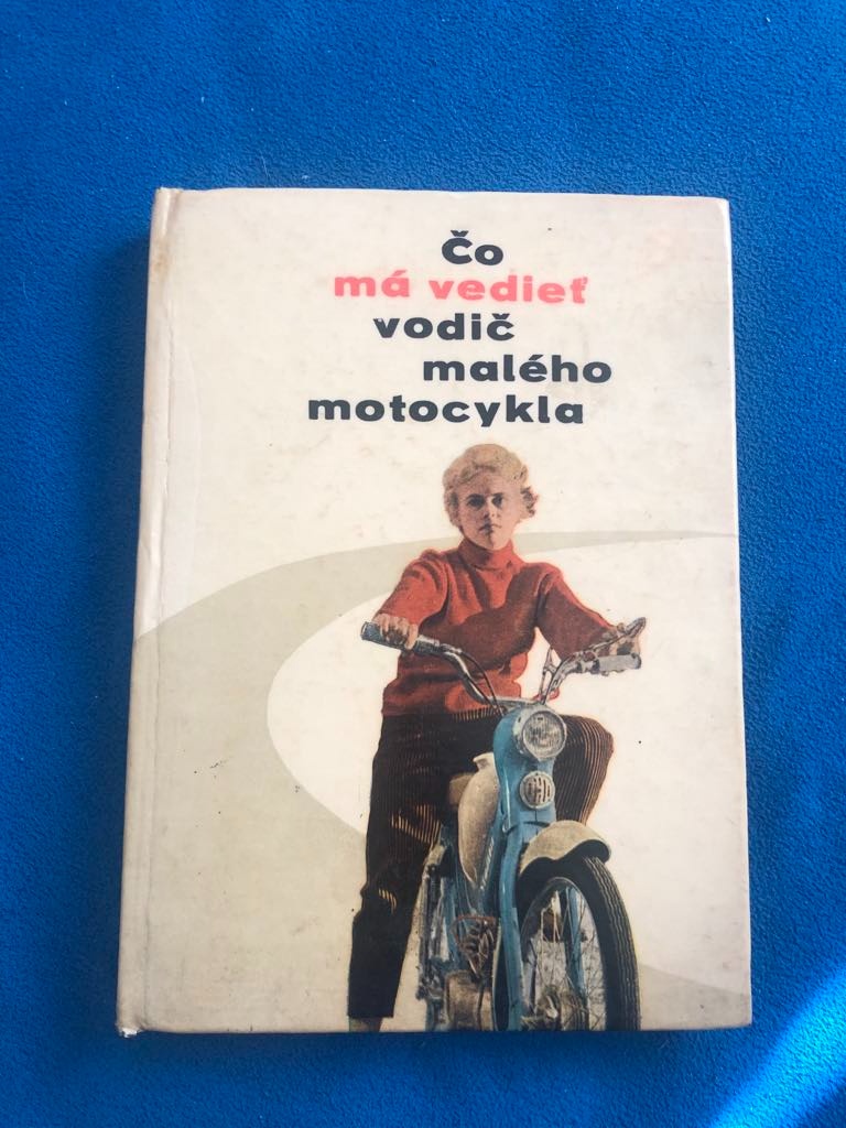 Kniha "Čo má vedieť vodič malého motocykla".