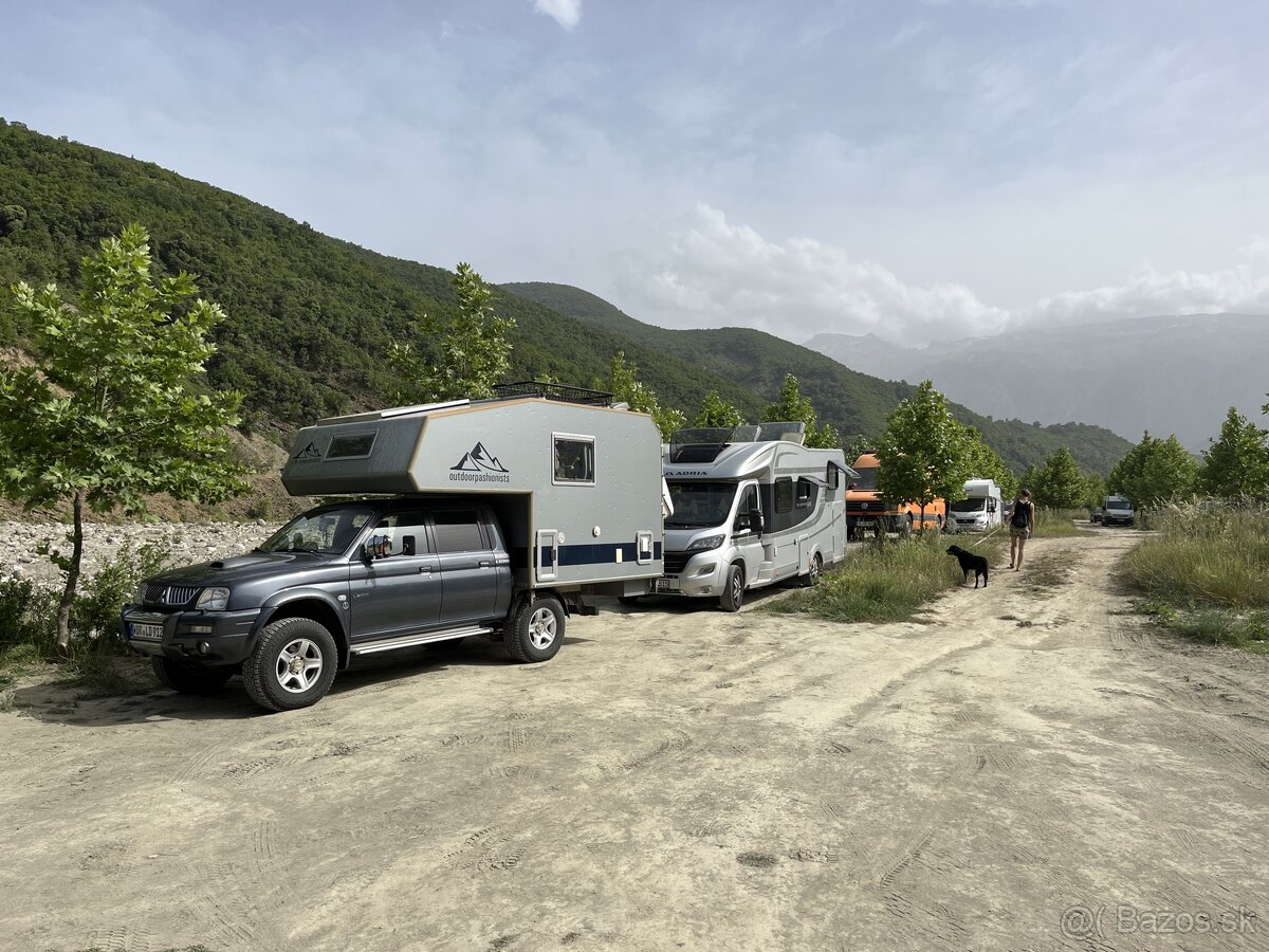 Kupim nadstavbu karavan na Toyota Hilux