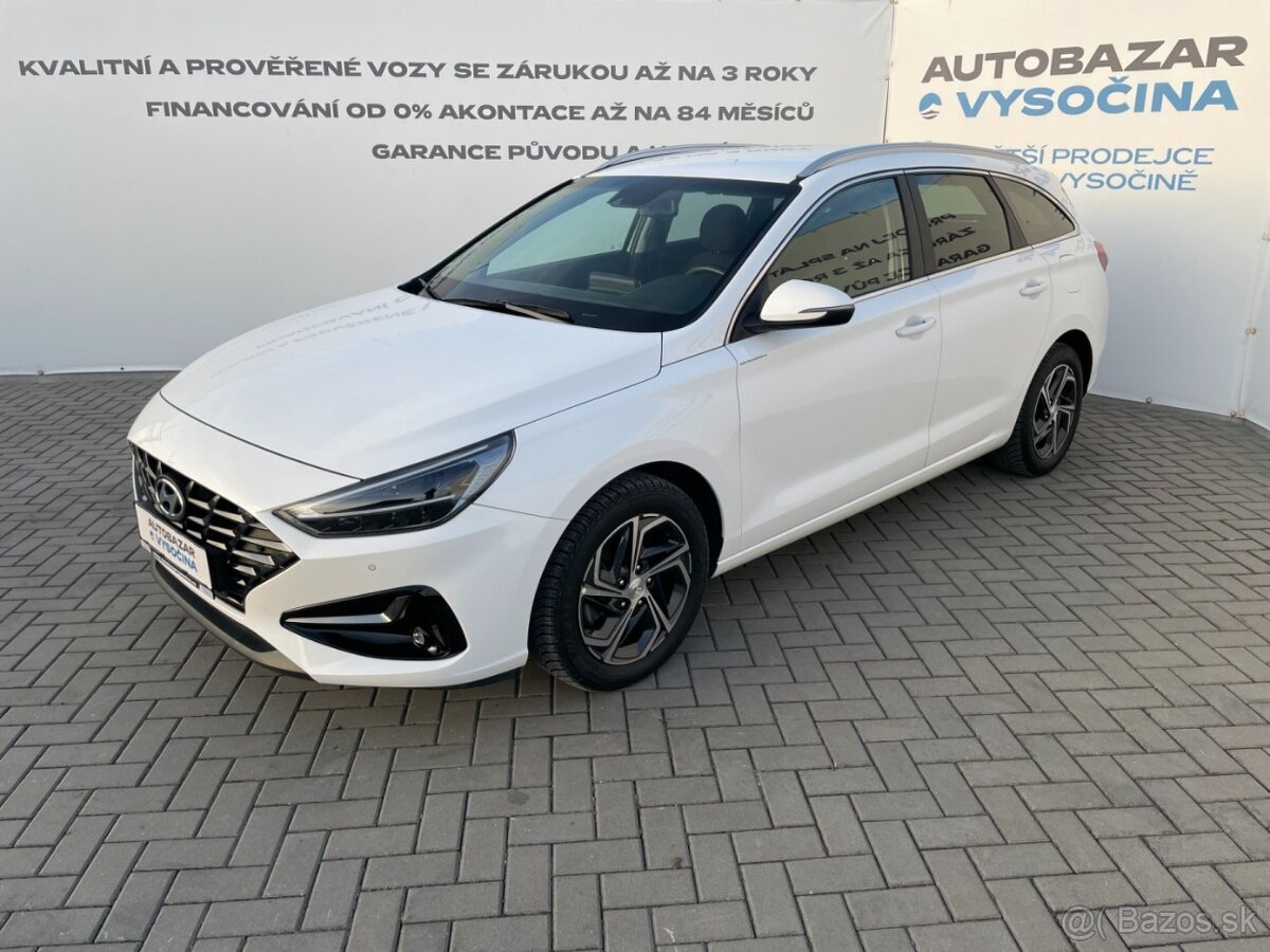 Hyundai i30 Com. 1.6CRDi SMART + ČR 1.maj DPH