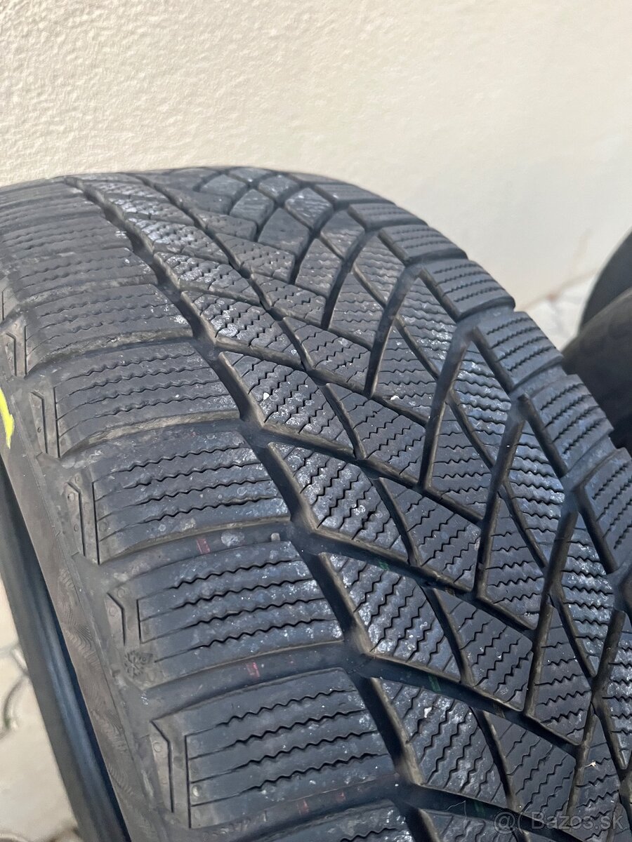 235/45 r18 Matador zimné