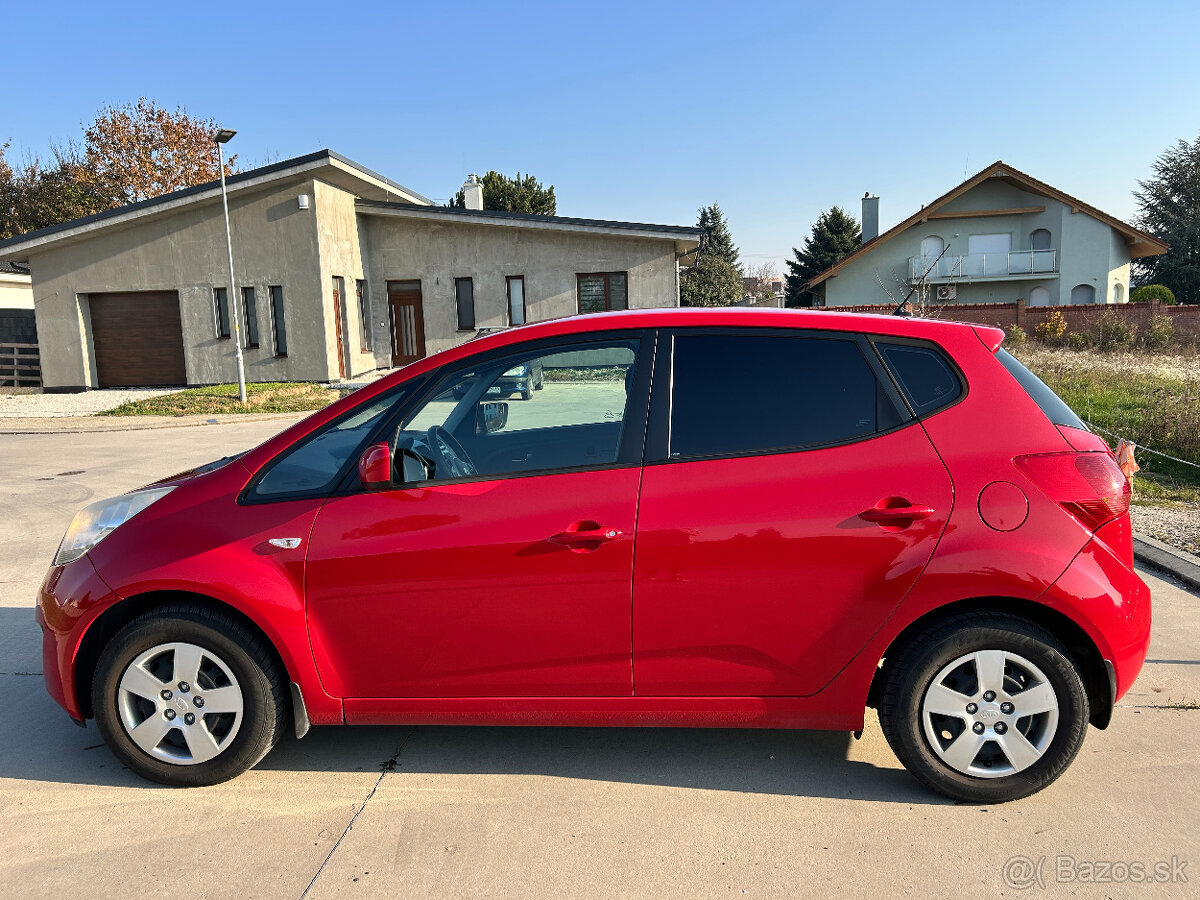 Kia Venga 1.4 benzín 66kW | 1/2011 | 124 000 km | 1.m. | STK