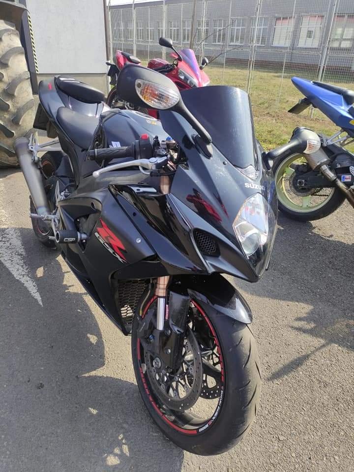 Suzuki gsx-r 1000 k7 k8