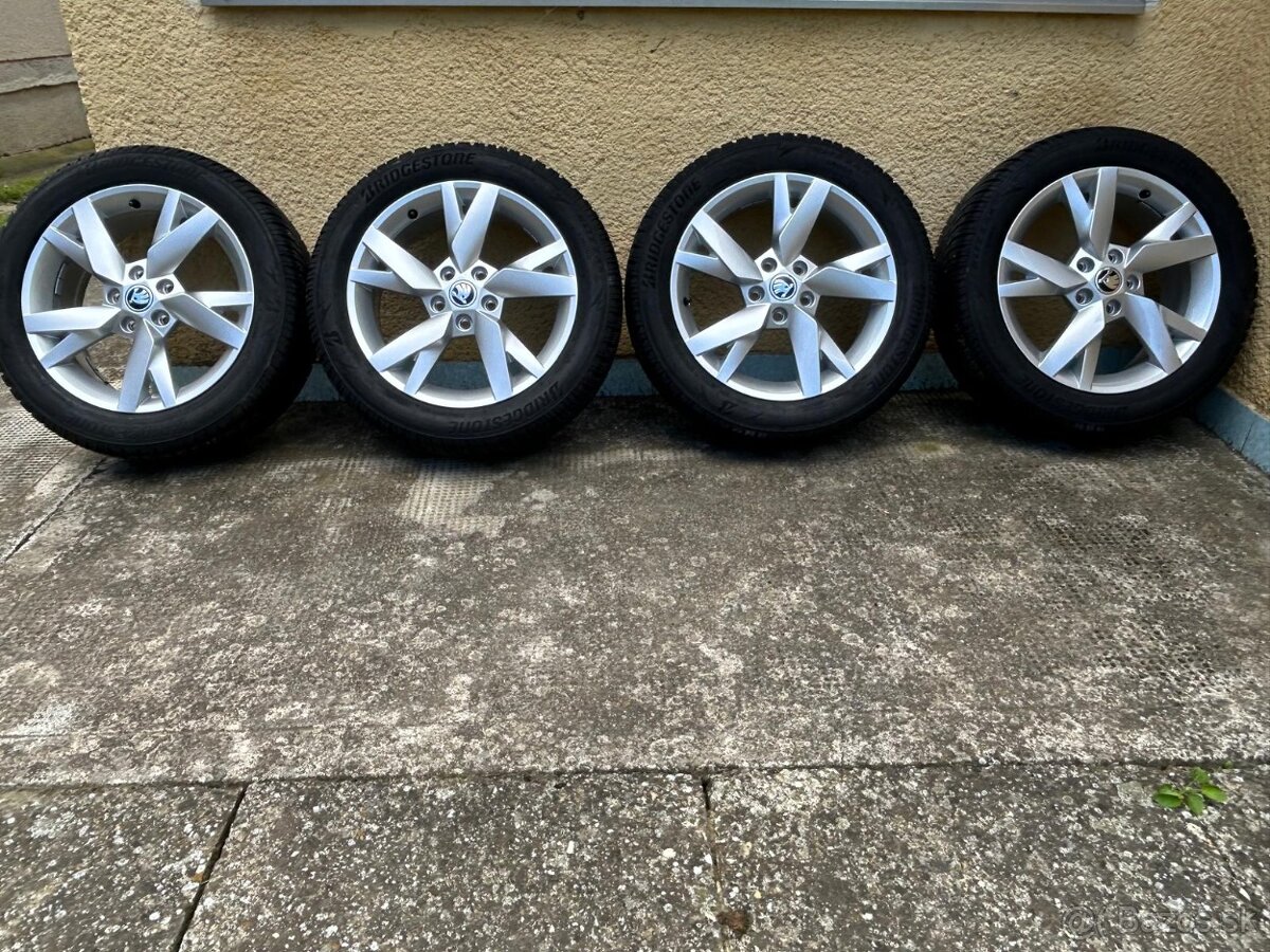 ALU sada ŠKODA OCTAVIA IV Lyra 17" 5x112 + 205/55 R17 zimne