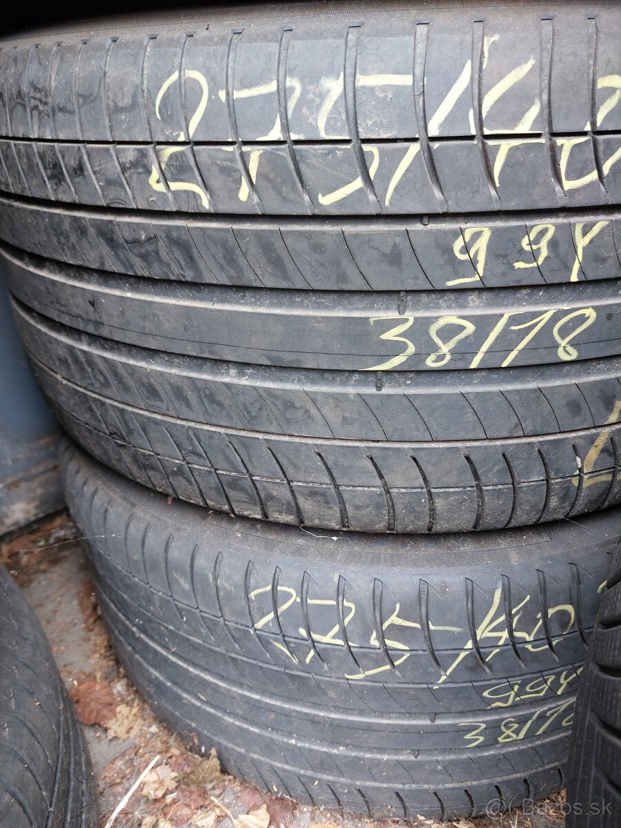 Predam letne pneu 2x 275/40R18 99Y Michelin