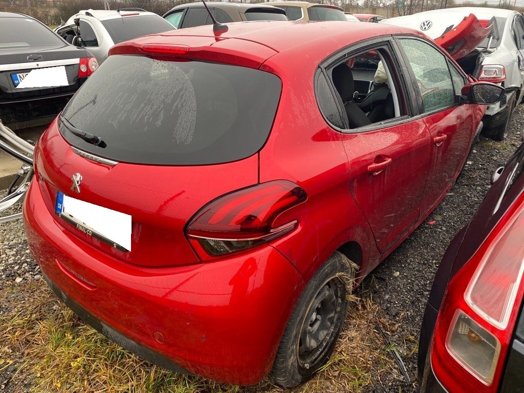 Rozpredám Peugeot 208 1.2 Puretech 61kw HM05 2019