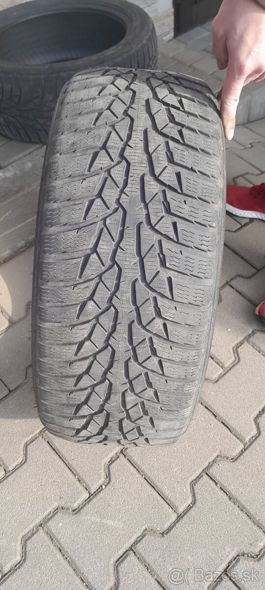 Pneu 225/45 R17