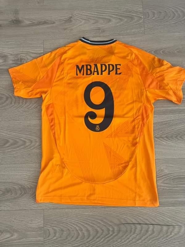 Dres Mbappe Real Madrid