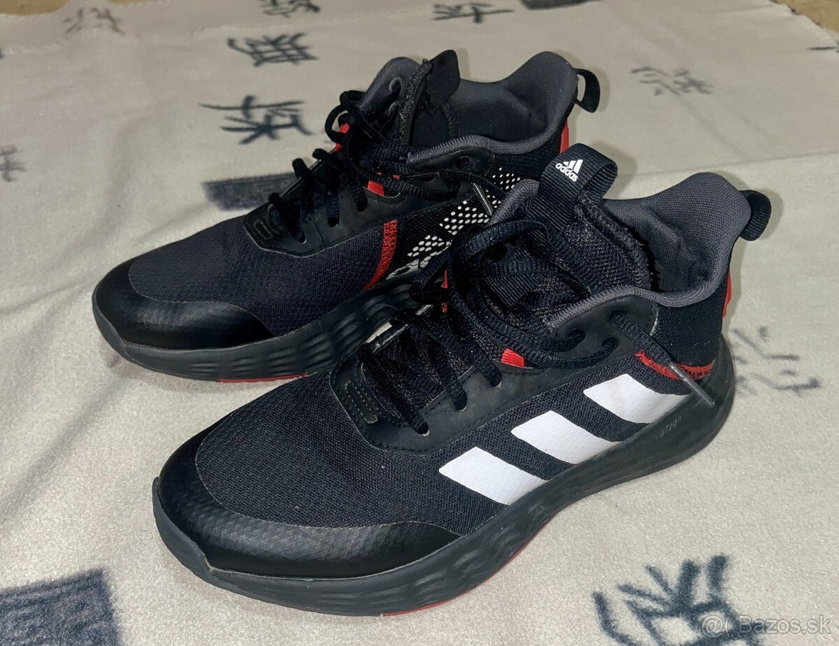 Tenisky ADIDAS v.39