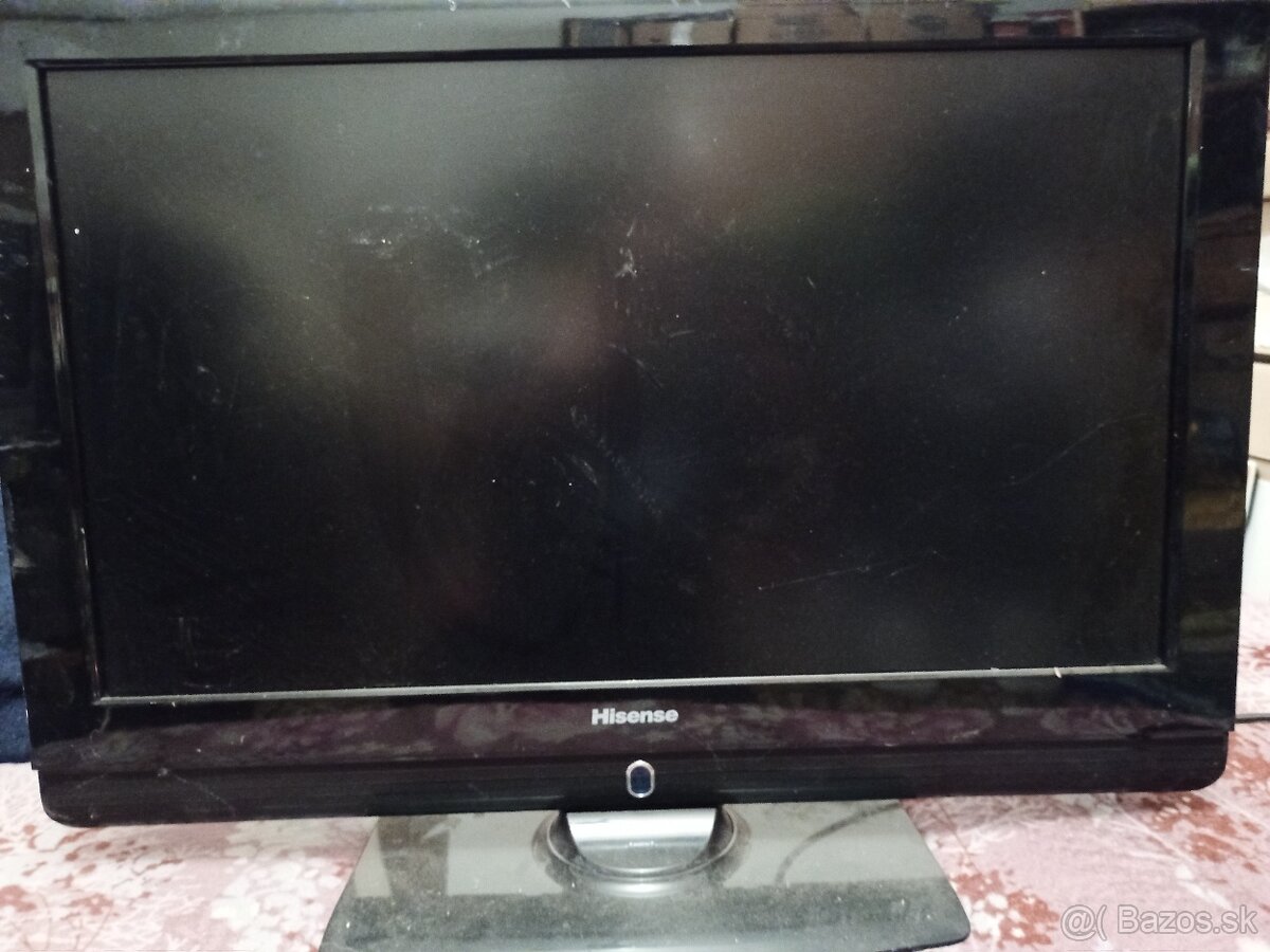 Predam LCD TV Hisense 81 cm.uhlopriecka.(model:lcd32w07eu)na