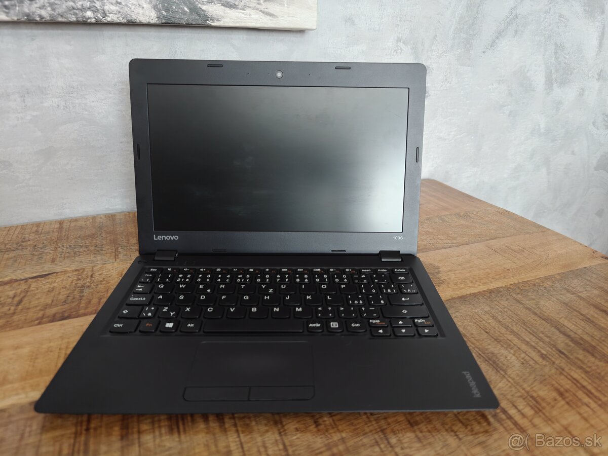 Predám zachovalý notebook Lenovo IdeaPad 100S-11IBY