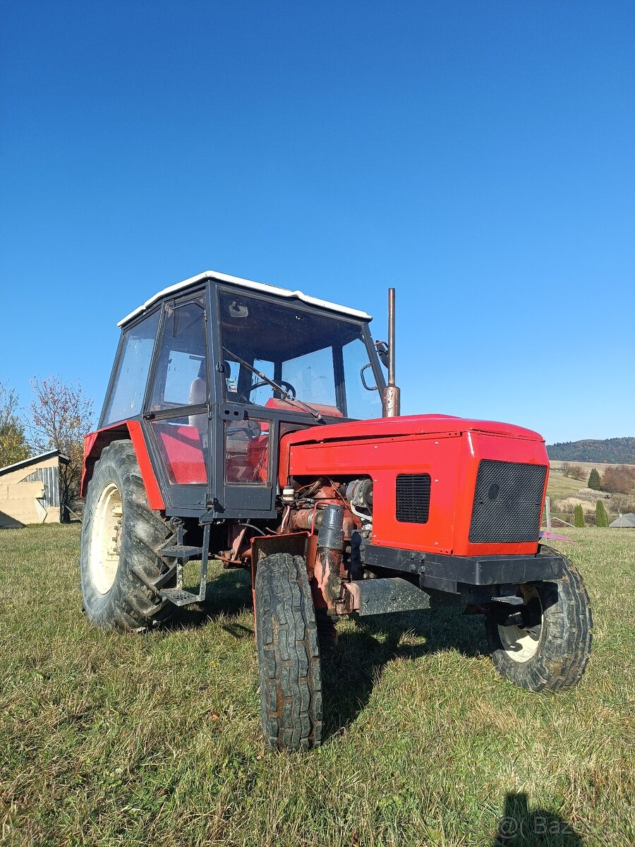 Traktor Zetor 6911