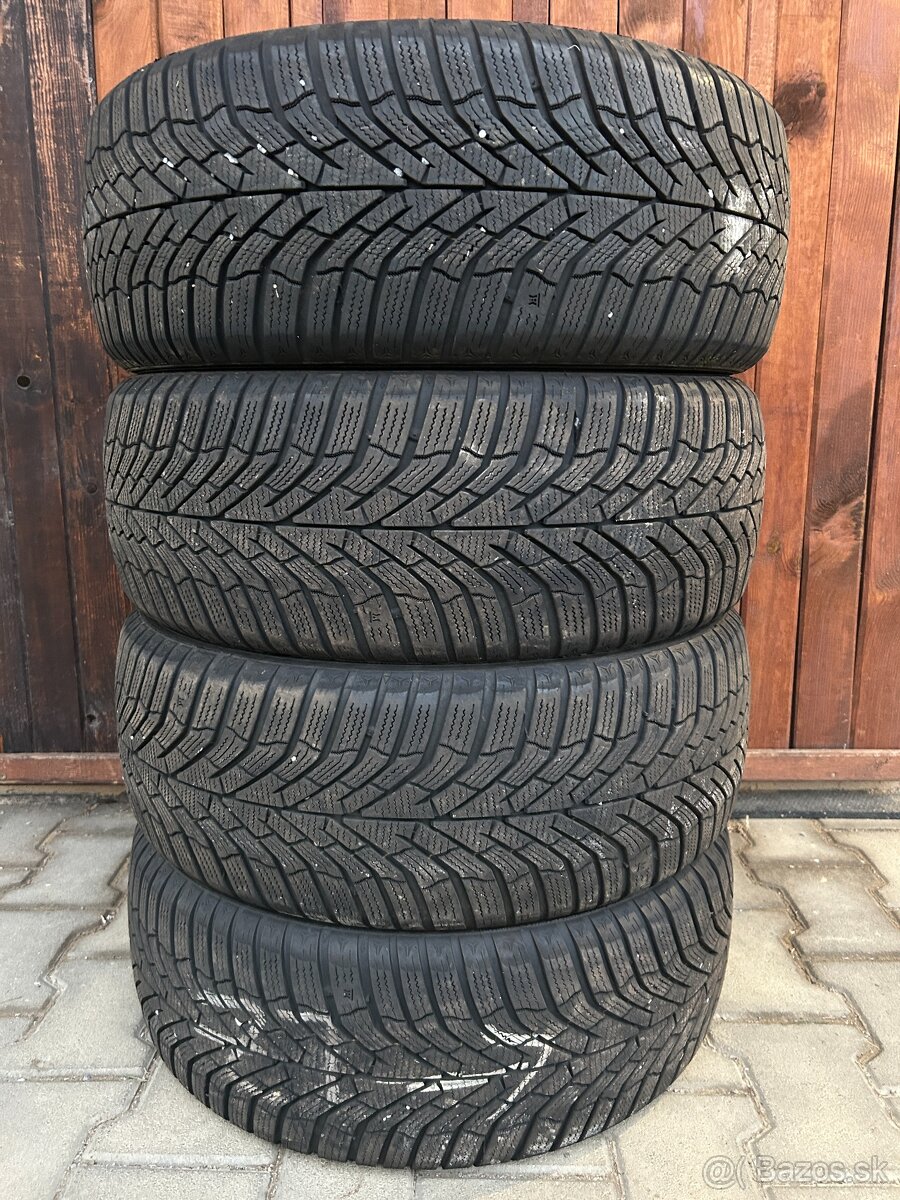 Kumho Wintercraft wp52 215 55 R16 zimné pneu