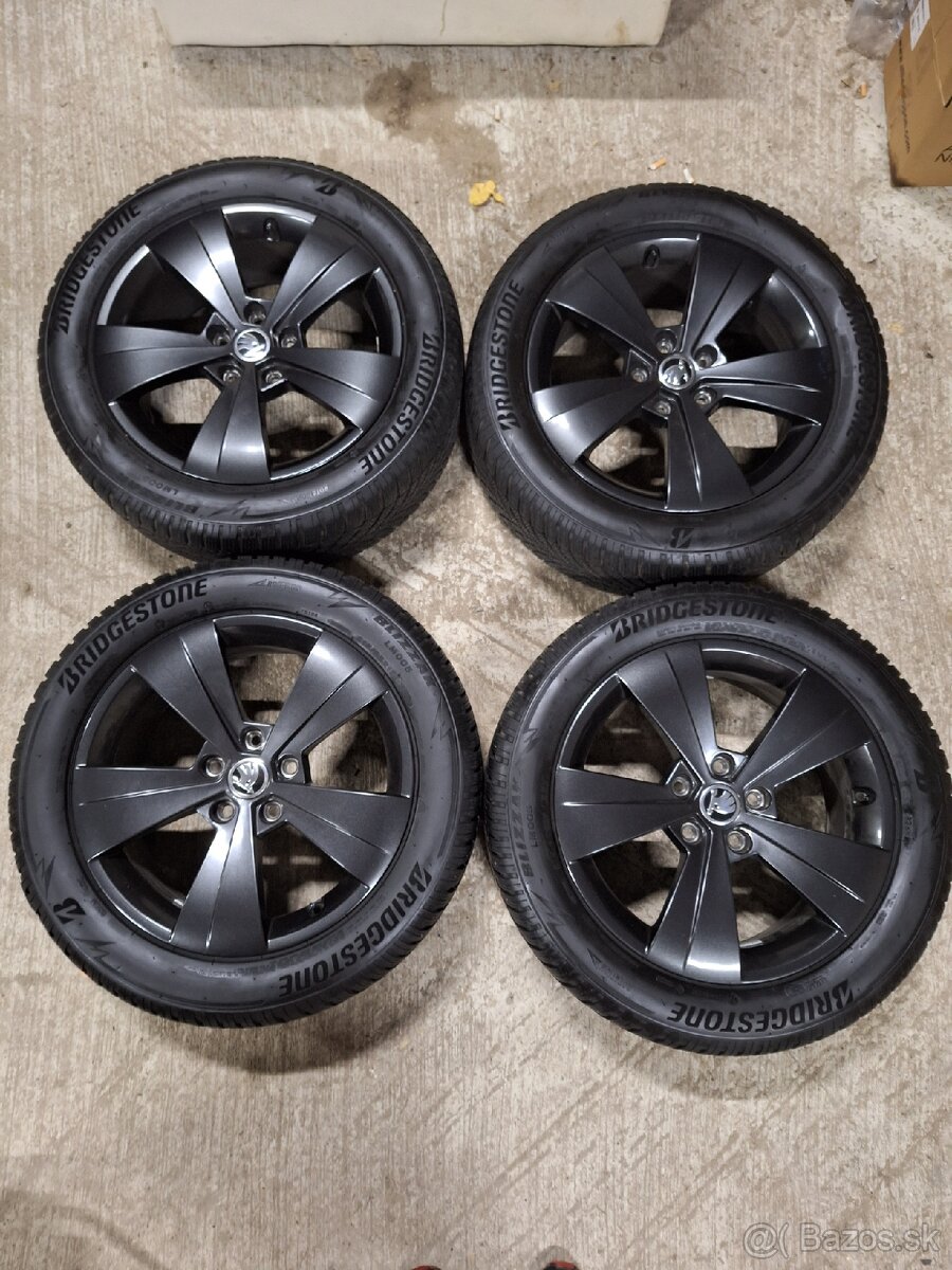 5x112 R17 215/55