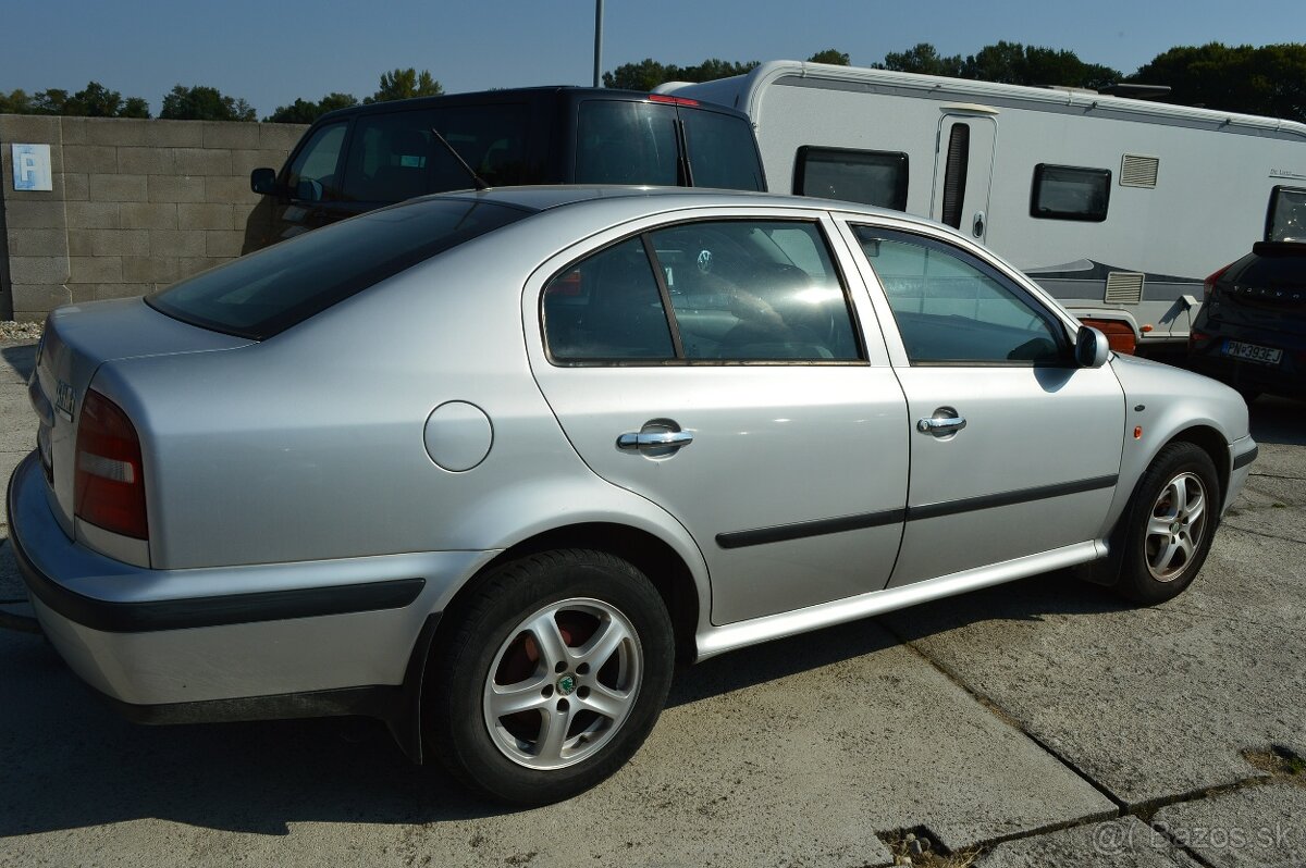 ŠKODA OCTAVIA 1,6 GLX 55kW, M5 benzín Slovenské