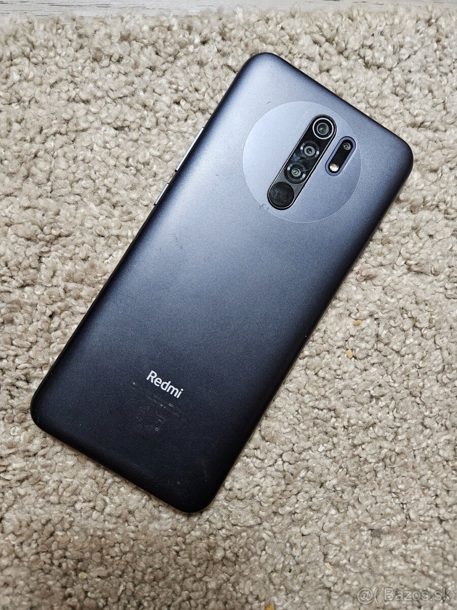 xiaomi redmi 9..ma prasknuty displej p