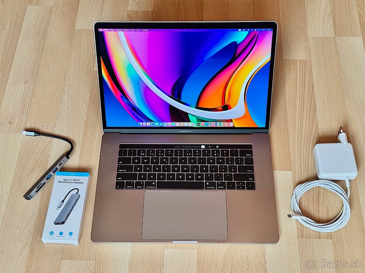 ZÁRUKA-MacBook Pro 15" (2018) i7-2.6GHz/16GB/512GB, TOP STAV