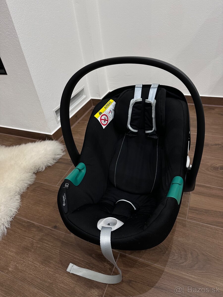 Cybex Aton B2 vajíčko aj so základňou