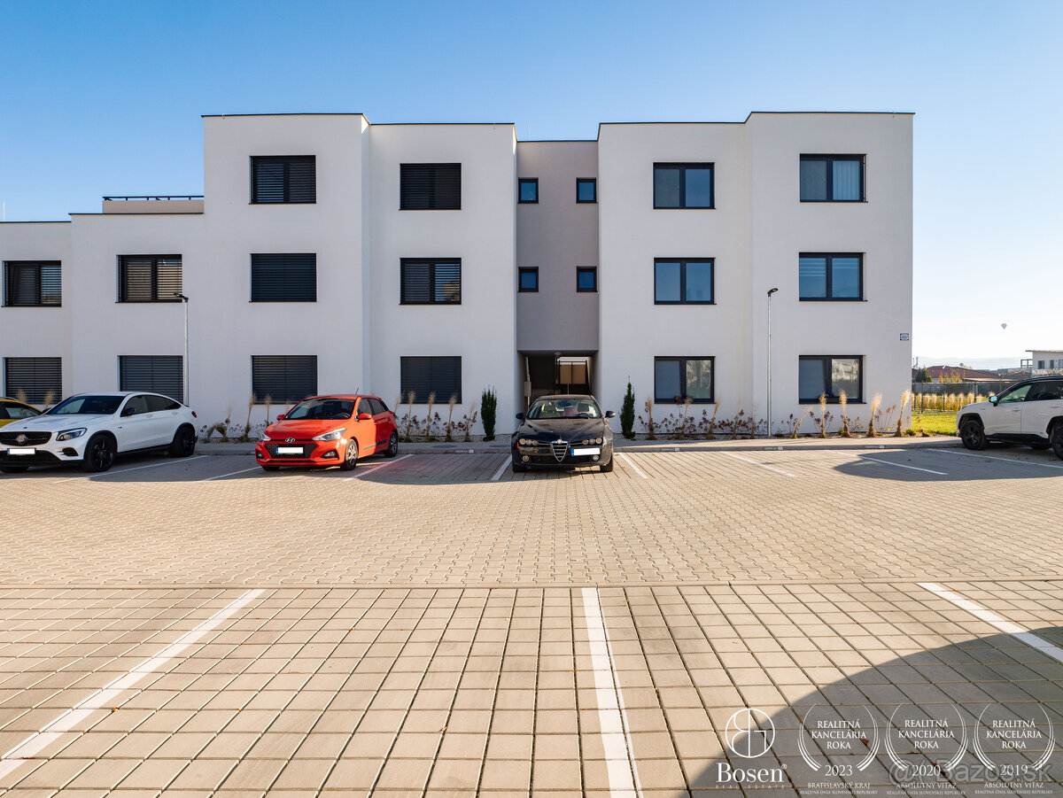 BOSEN | Na predaj 3i byt s garážou a park. miestom - Trenčín