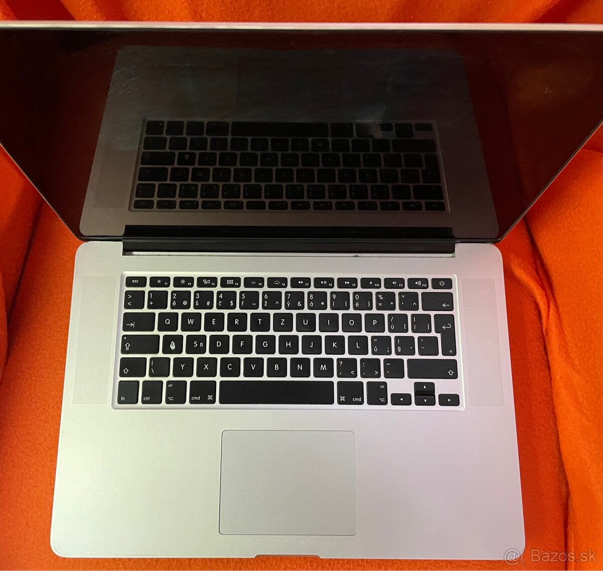 Apple MacBook Pro 15” 2014 i7/16GB/256GB SSD (vady)