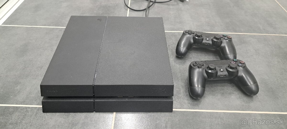 PS4