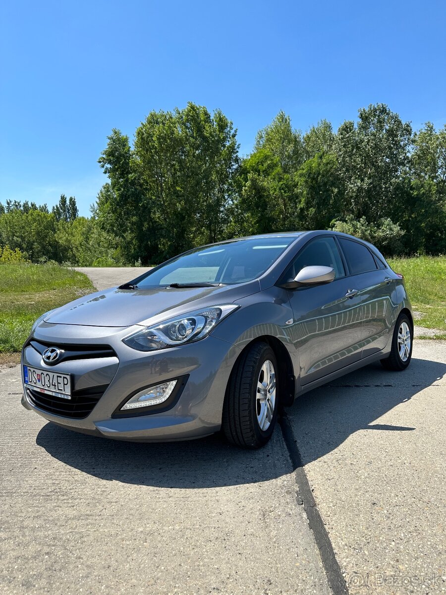 Hyundai i30 1.6 GDI benzin