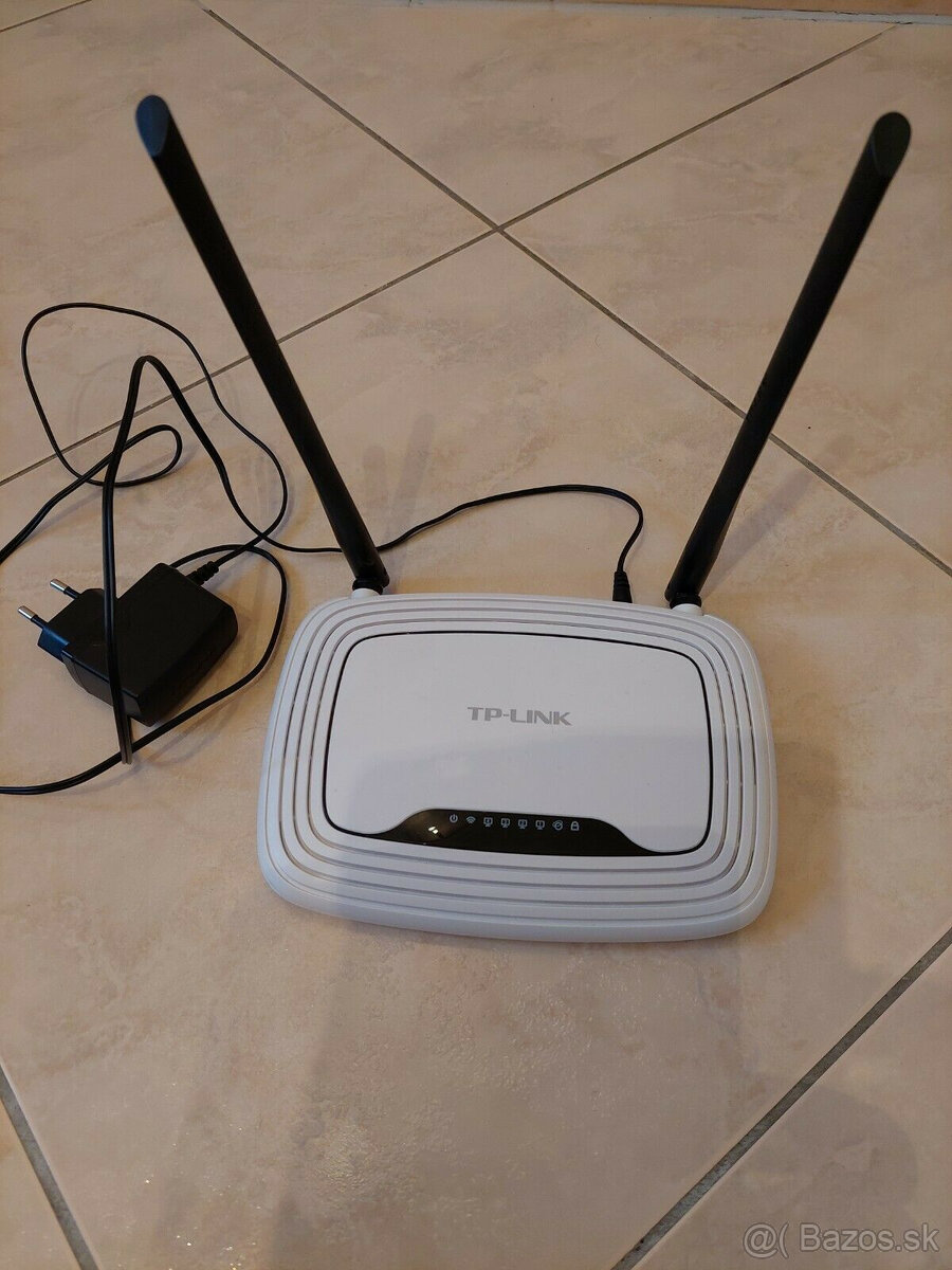 Router TP-Link TL-WR841N, DVBT Thomson THT504+ zadarmo