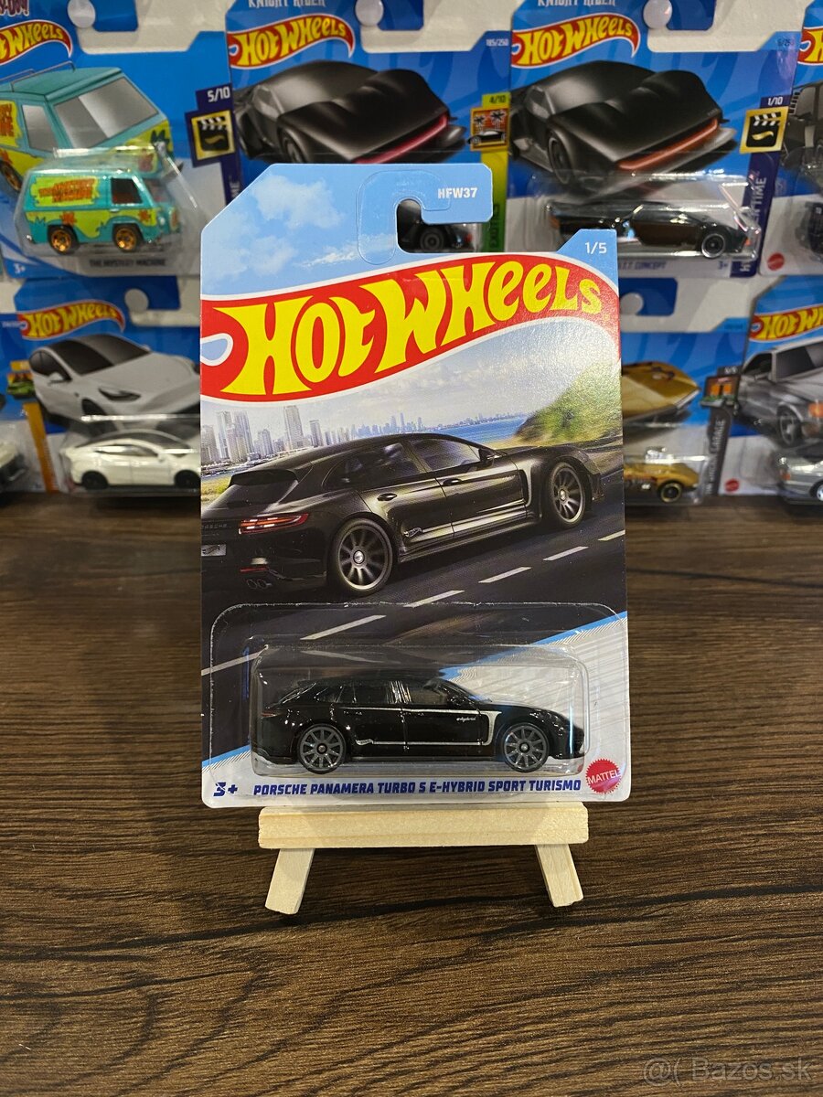 Hotwheels  Luxury sedans