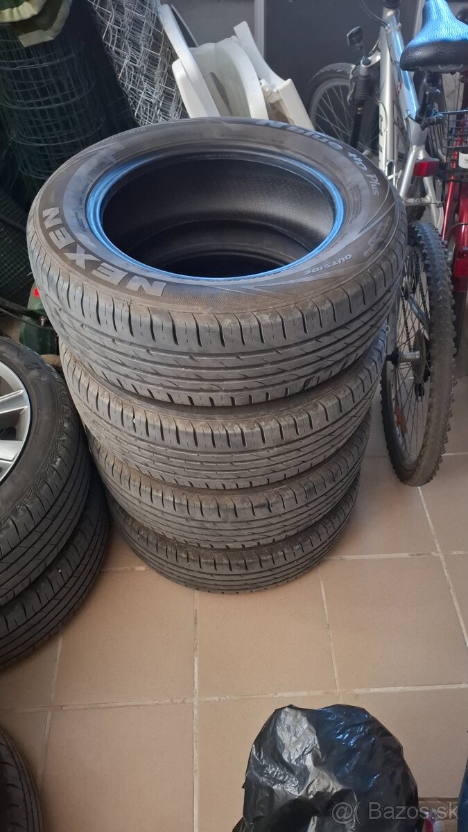 Zánovné letné 215/60 R16 99H XL