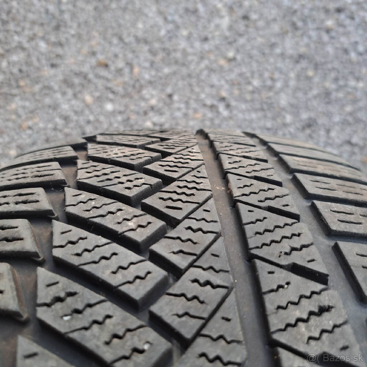 235/45 r17 94H continental