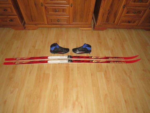 Predam bezkovy set,BLIZZARD,210 cm,SNS,c.11,5,supiny