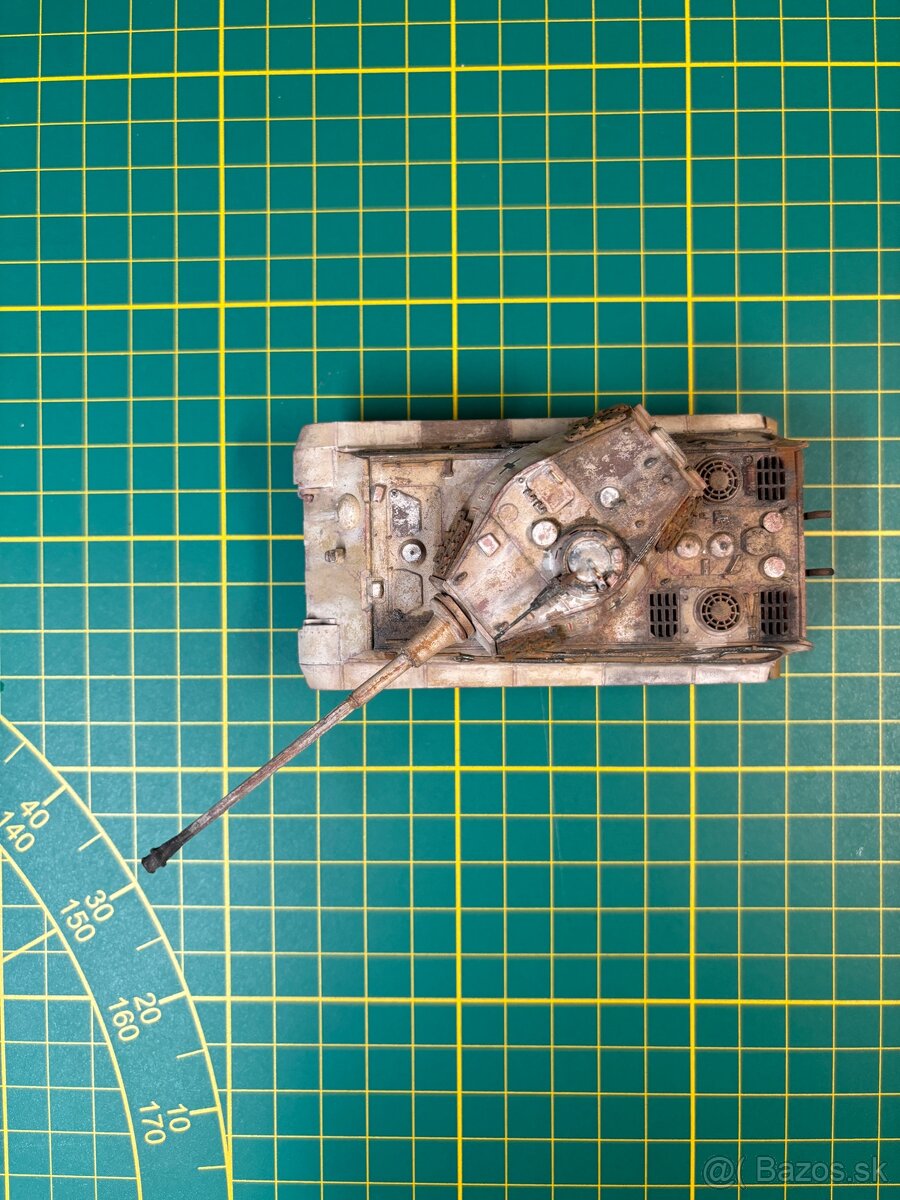 Model - Tank