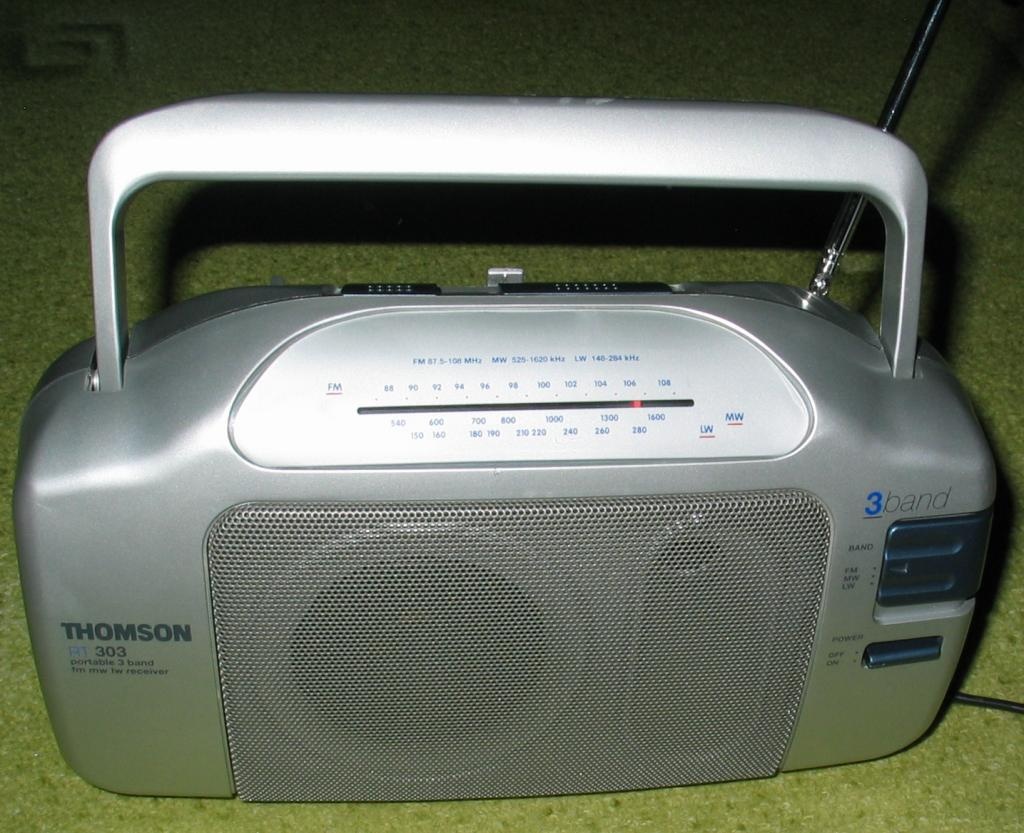 Rádio Thomson RT 303