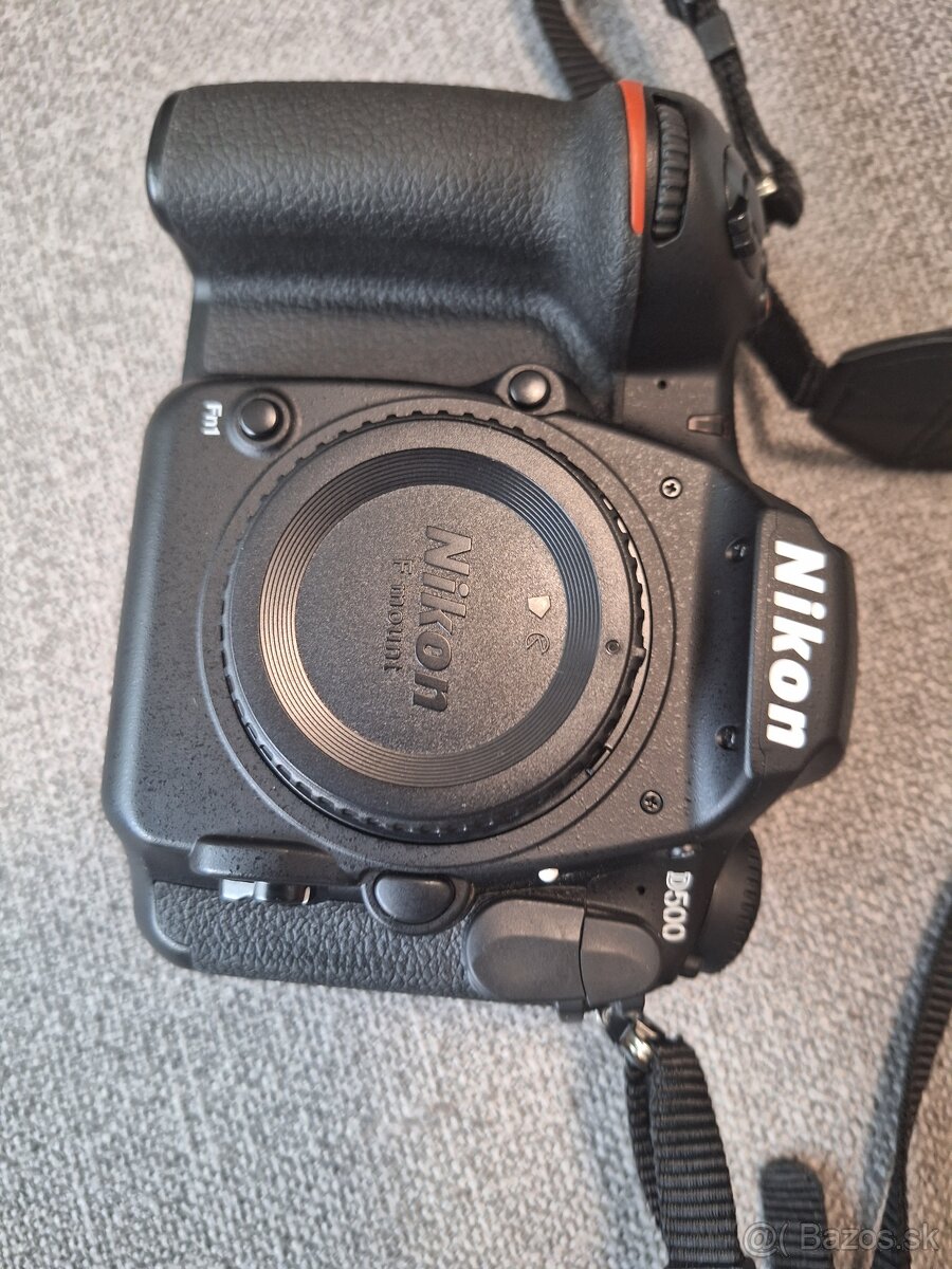 Nikon D500