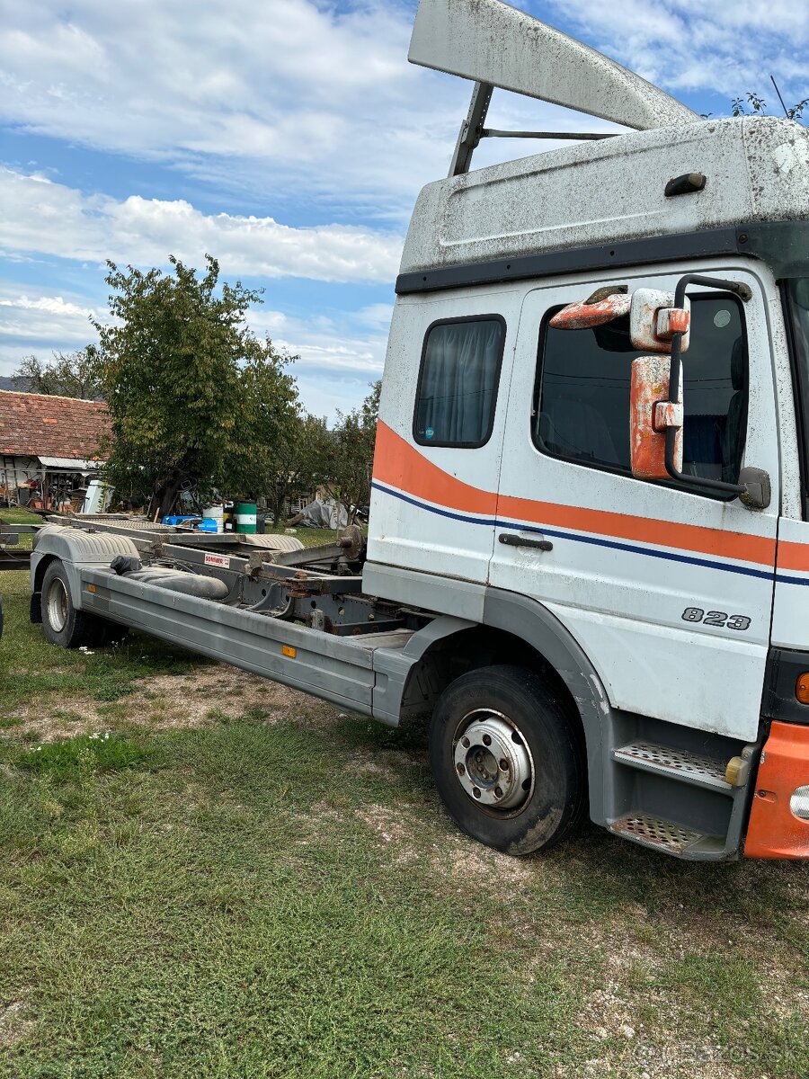 Mercedes Atego