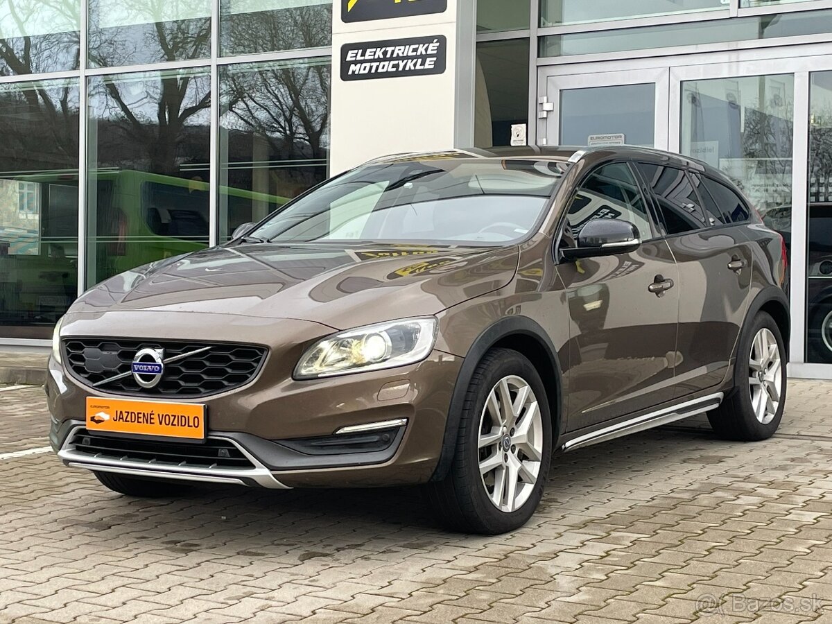 Volvo V60 Cross Country D4 4x4, nové v SR 1.majiteľ, DPH