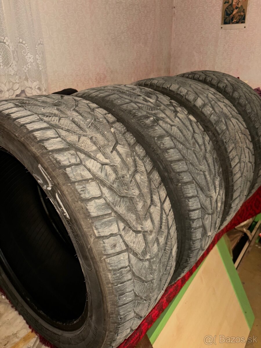 Predám pneumatiky 245/45 R18