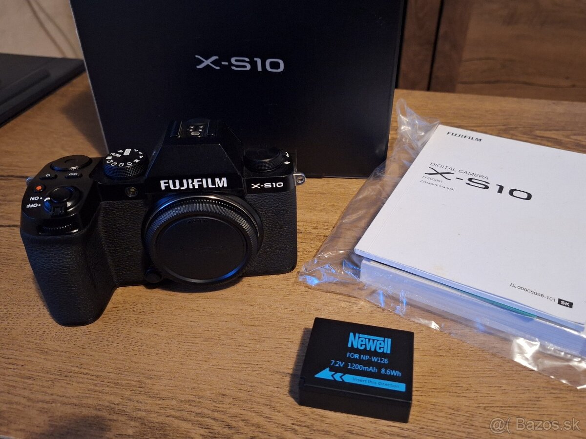 Fujifilm X-S10