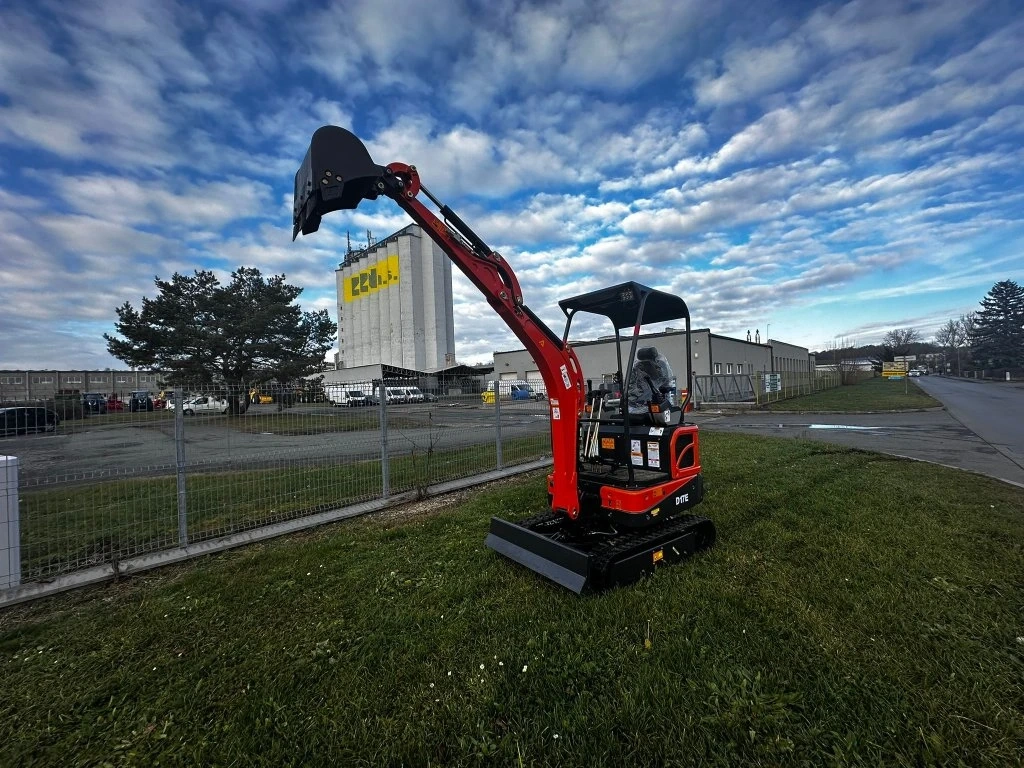 Minibager  D 170 s 3-valcovým motorom Kubota D 722