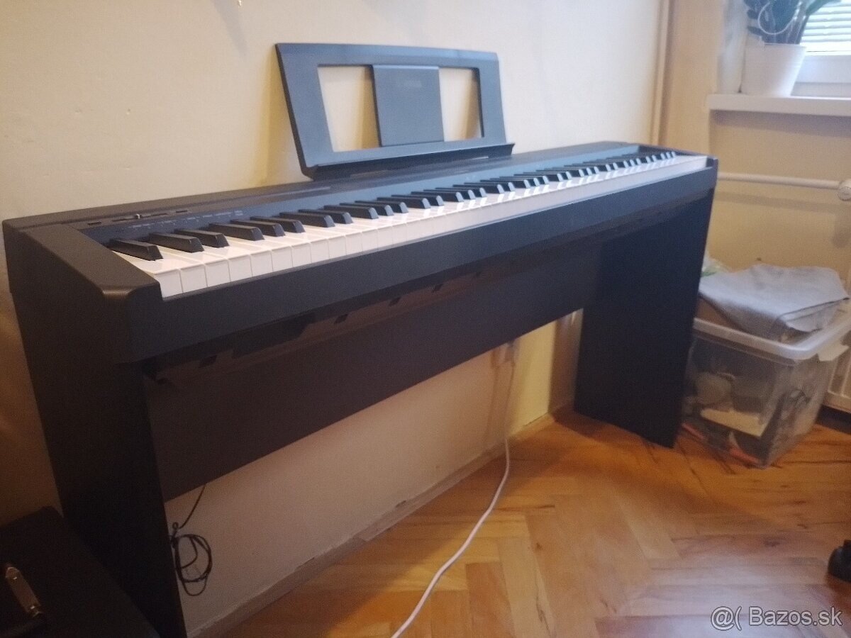 Digitálne stage piano Yamaha P-45