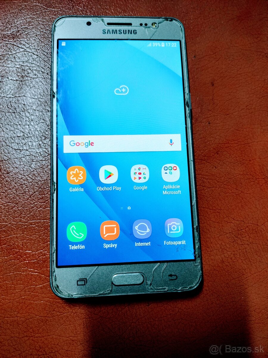 Predam mobilný telefón Samsung Galaxy J5 2016