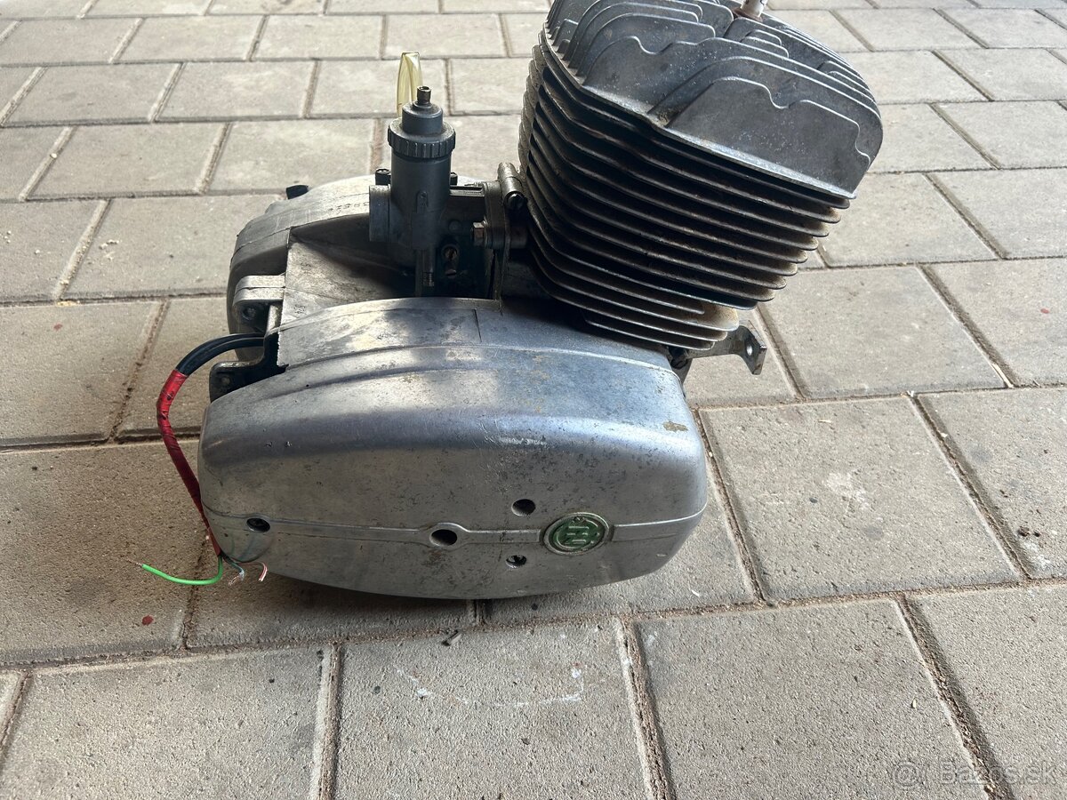 Čz 175 477 motor