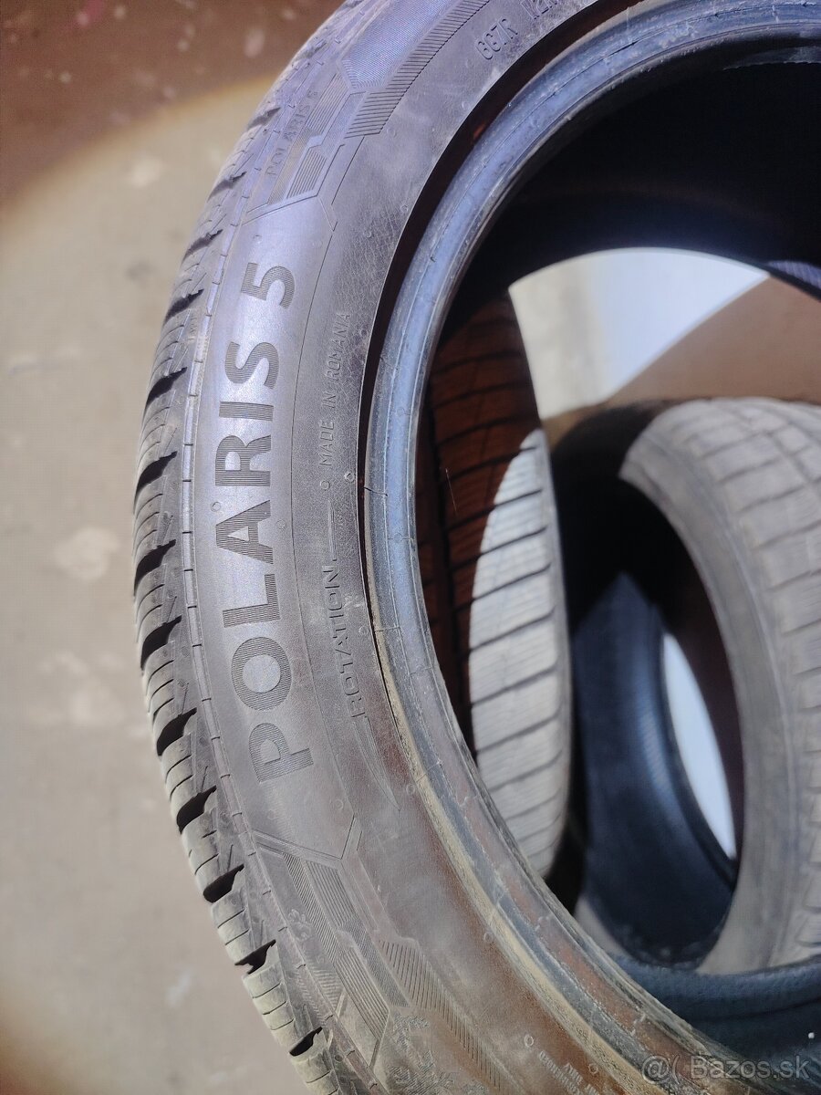 Polaris 225/45 R17