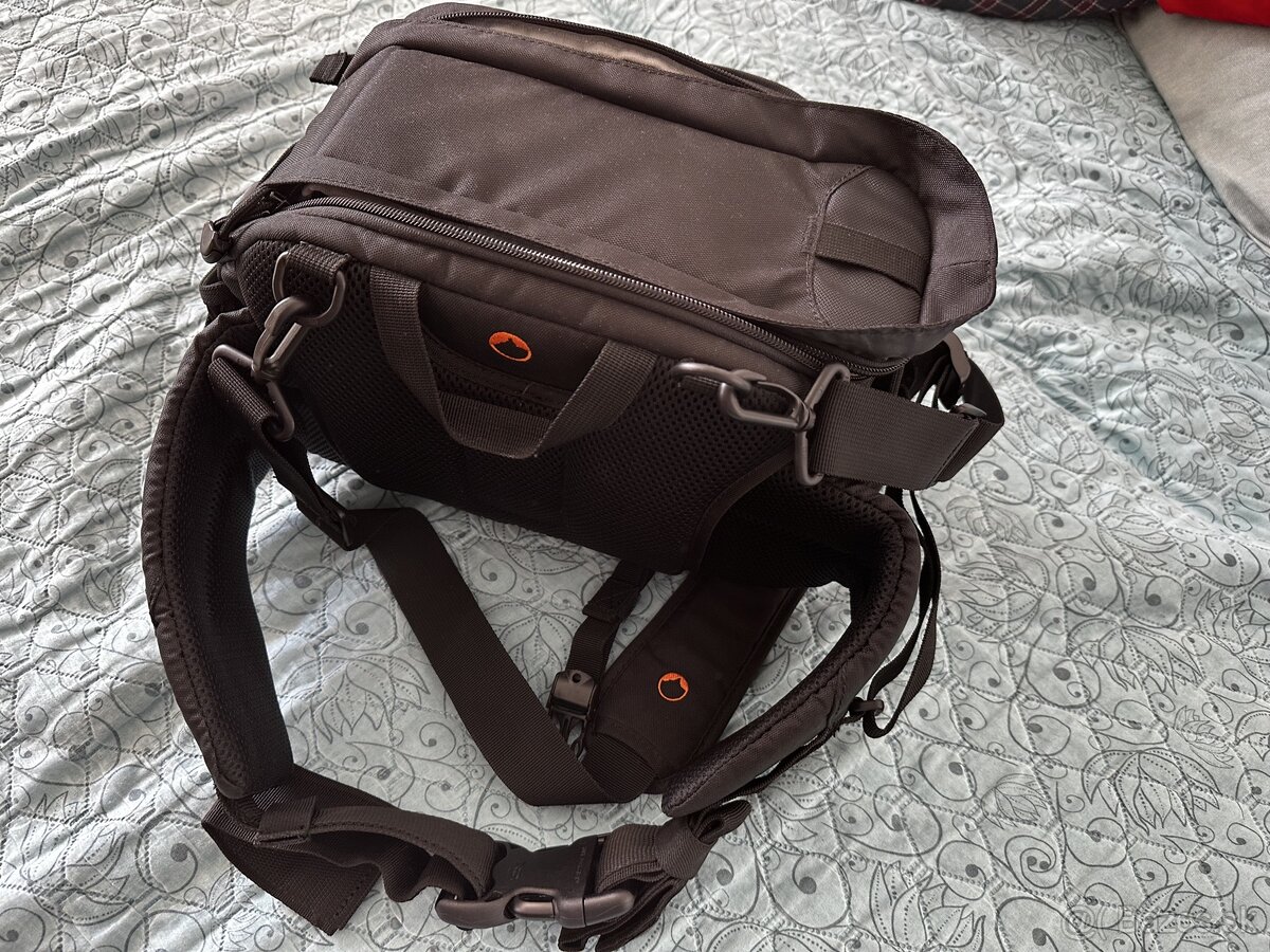 Lowepro Inverse 200 AW foto taška