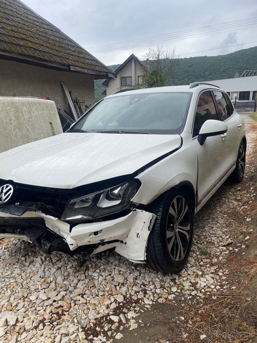 Volkswagen Touareg 3.0tdi 180kw EXCLUSIVE