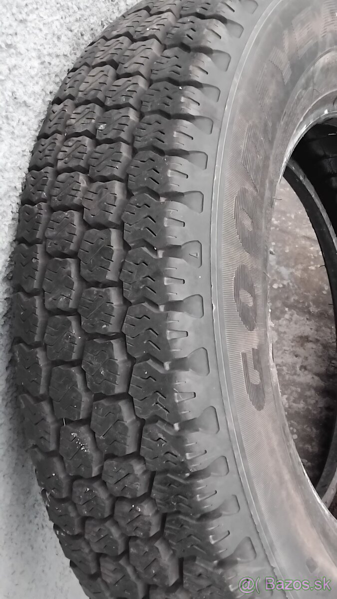 1ks.zimna pne.Goodyear vector(205/75r16C