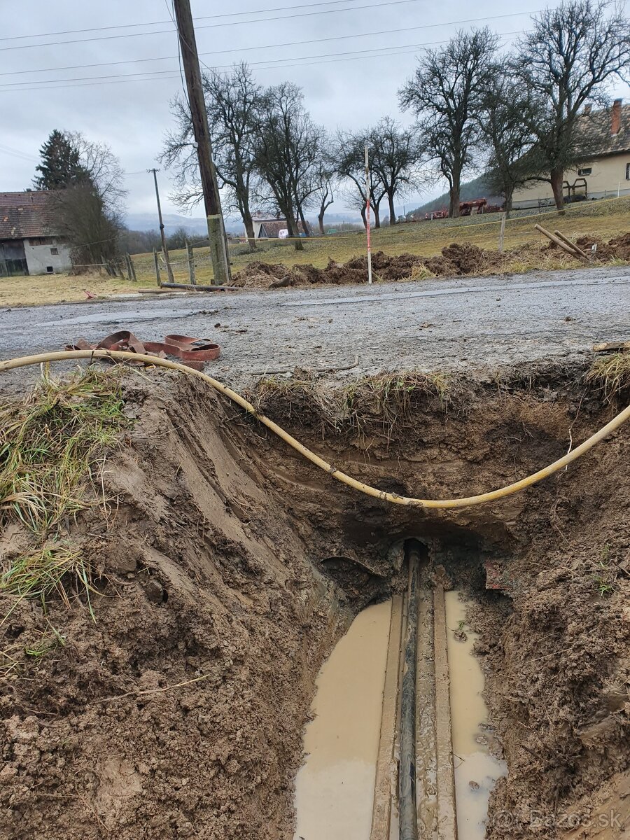 Prerážanie ciest chodníkov,vrty pretlaky mikrotunelovanie