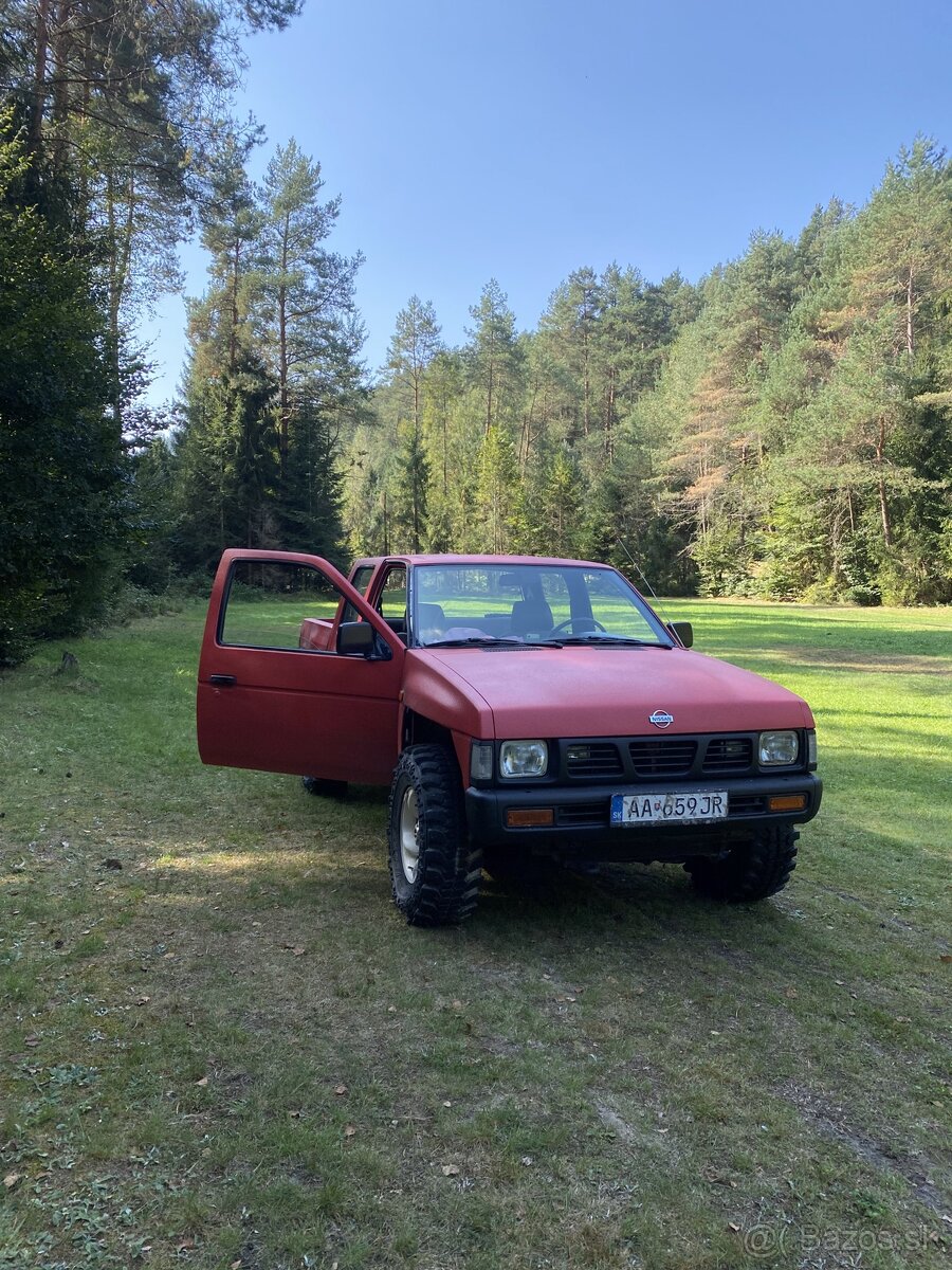 Predám alebo vymením Nissan D21 Doublecab